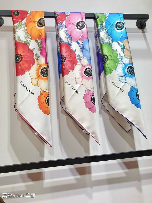 Ferragamo silk scarf 90X90cm E02